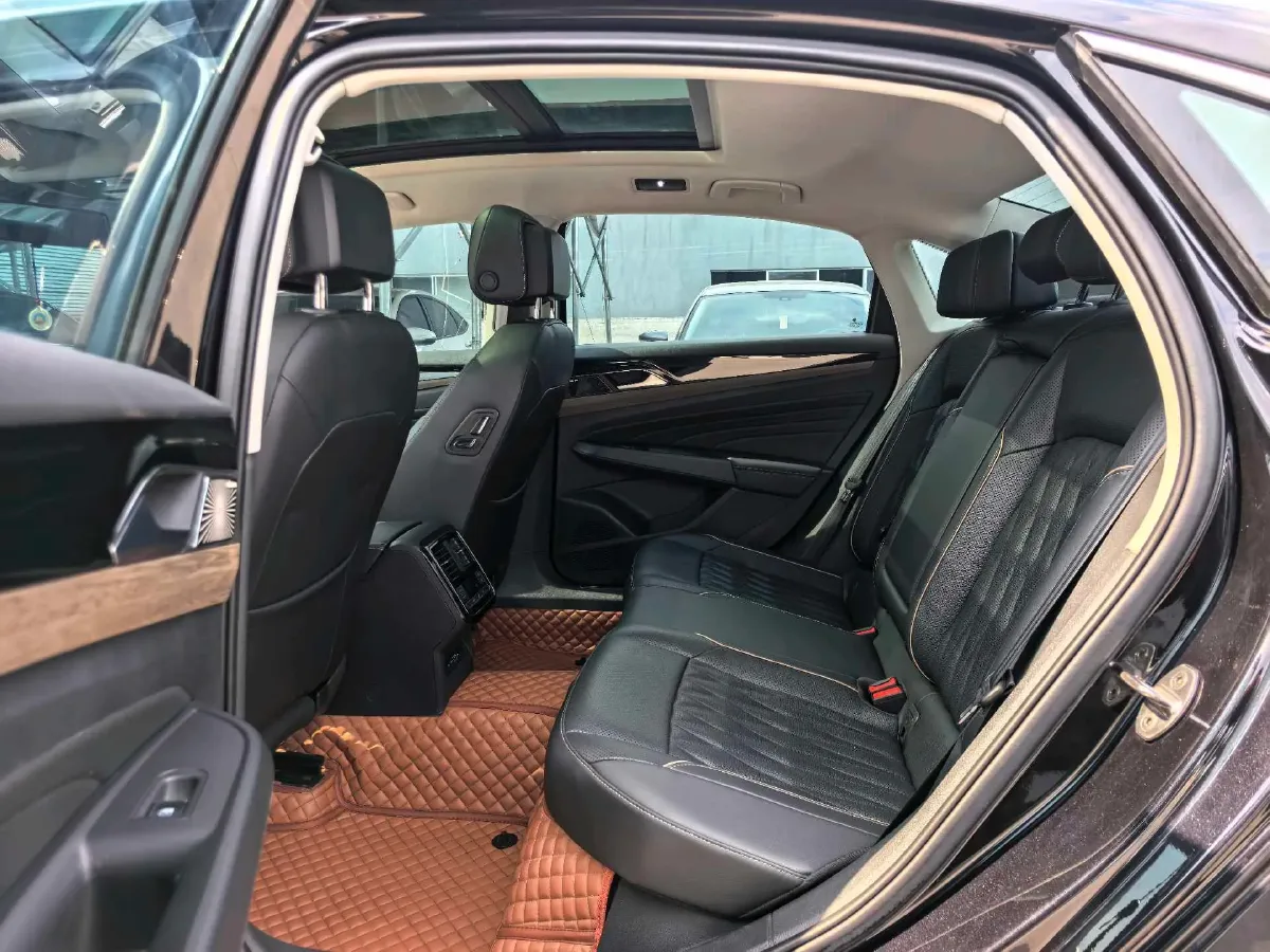 2020 Volkswagen Passat 2.0T 186HP L4 7DCT,autocango,china used car exporter,china ev exporter,chinese used car exporter,chinese used ev exporter