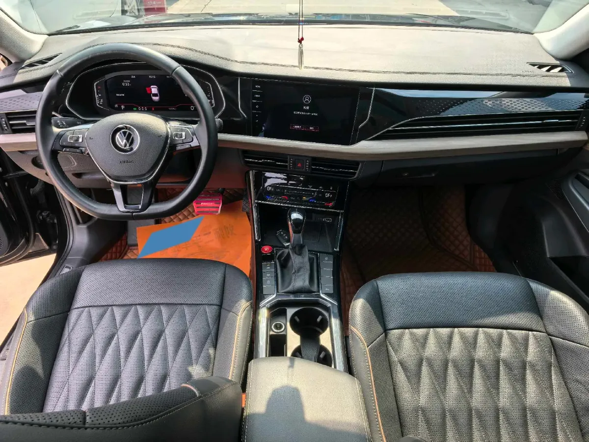 2020 Volkswagen Passat 2.0T 186HP L4 7DCT,autocango,china used car exporter,china ev exporter,chinese used car exporter,chinese used ev exporter