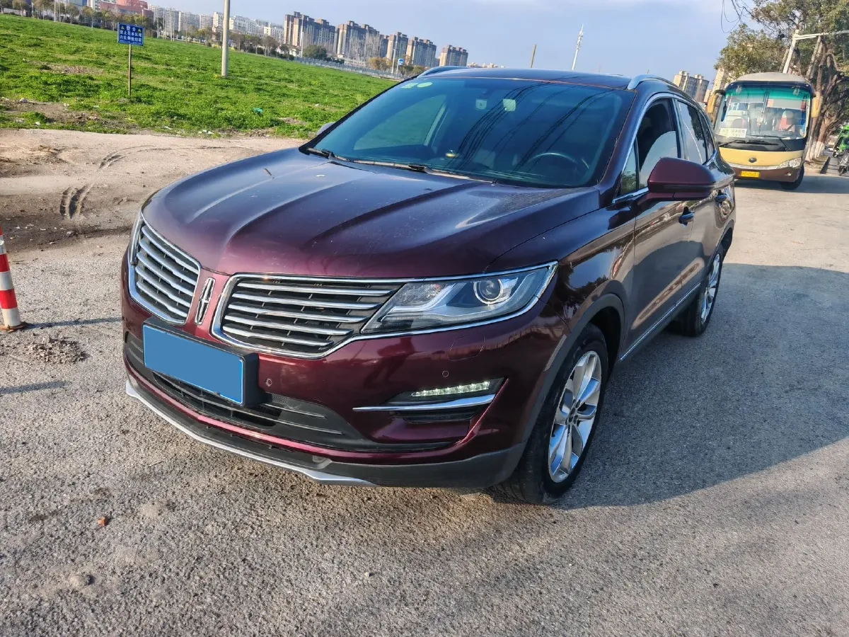 2017 Lincoln MKC 2.0T 203HP L4 6AT,autocango,china used car exporter,china ev exporter,chinese used car exporter,chinese used ev exporter