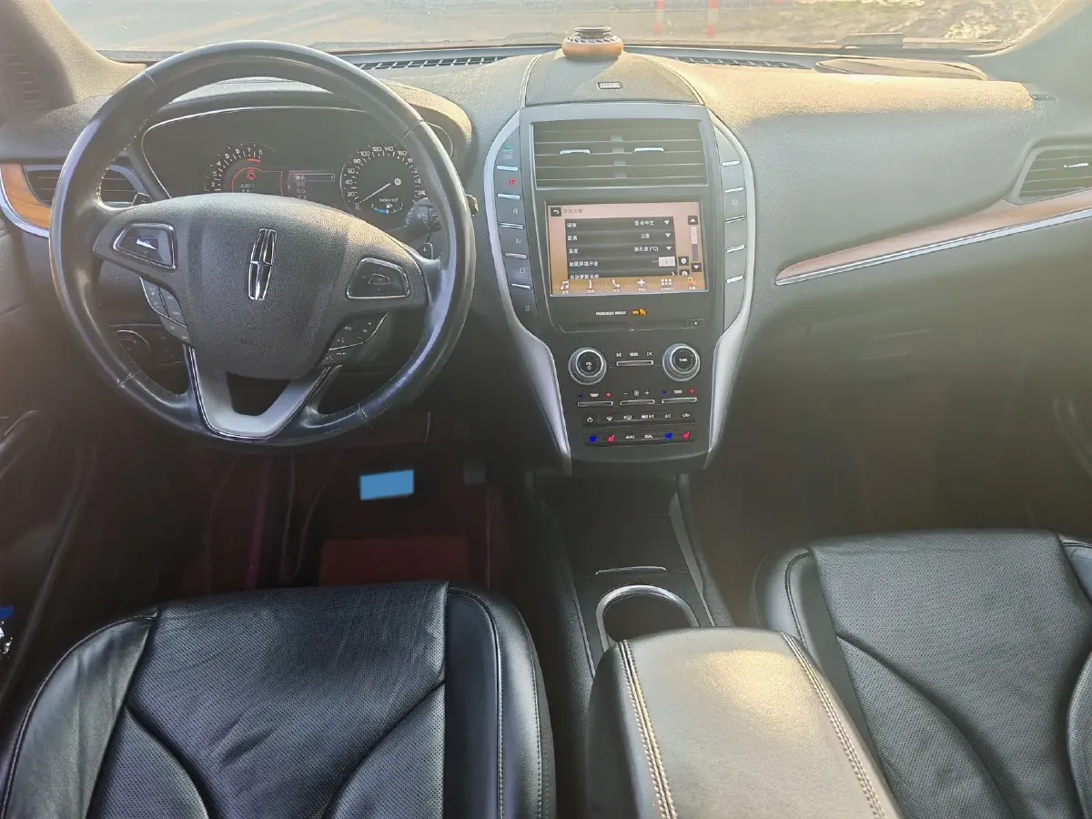 2017 Lincoln MKC 2.0T 203HP L4 6AT,autocango,china used car exporter,china ev exporter,chinese used car exporter,chinese used ev exporter