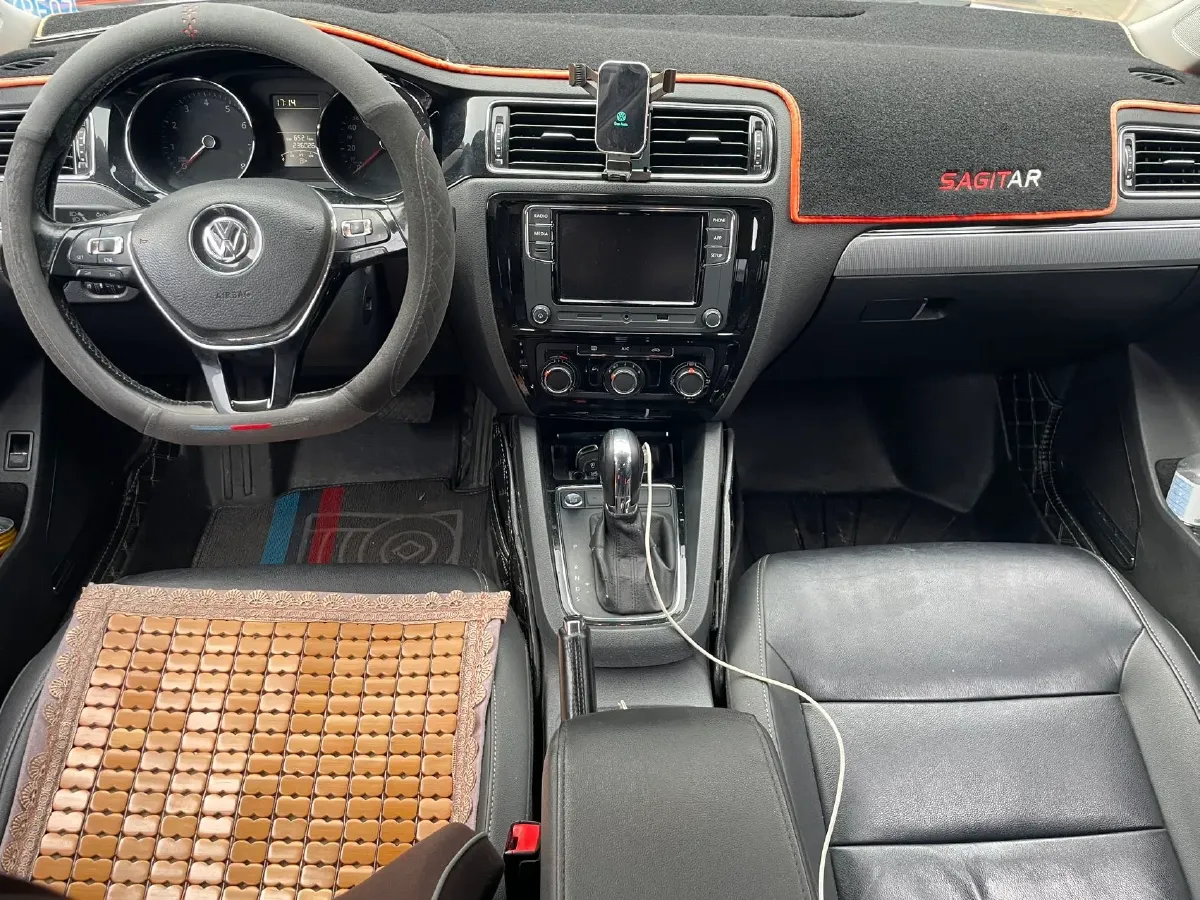 2018 Volkswagen Bora 1.5L 110HP L4 6AT,autocango,china used car exporter,china ev exporter,chinese used car exporter,chinese used ev exporter