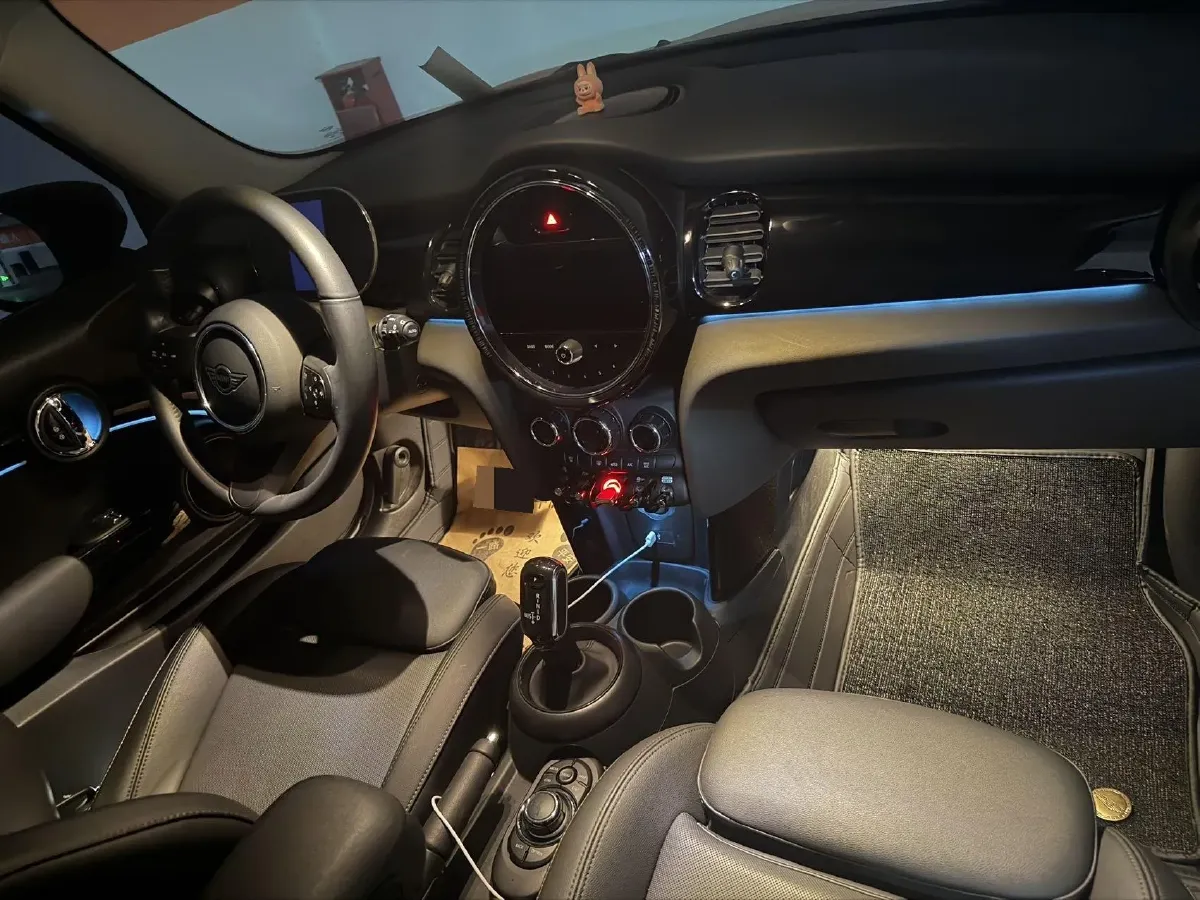 2023 MINI MINI 1.5T 136HP L3 7DCT,autocango,china used car exporter,china ev exporter,chinese used car exporter,chinese used ev exporter