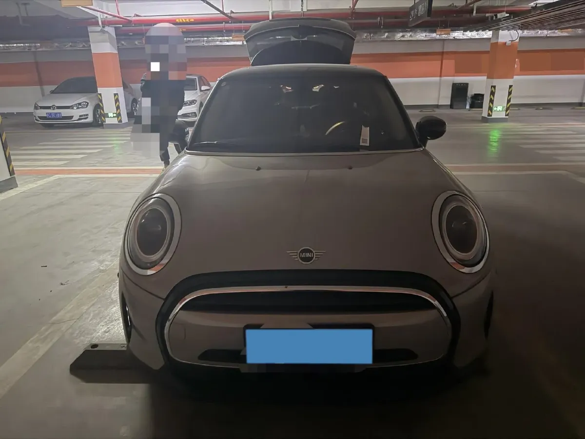 2023 MINI MINI 1.5T 136HP L3 7DCT,autocango,china used car exporter,china ev exporter,chinese used car exporter,chinese used ev exporter