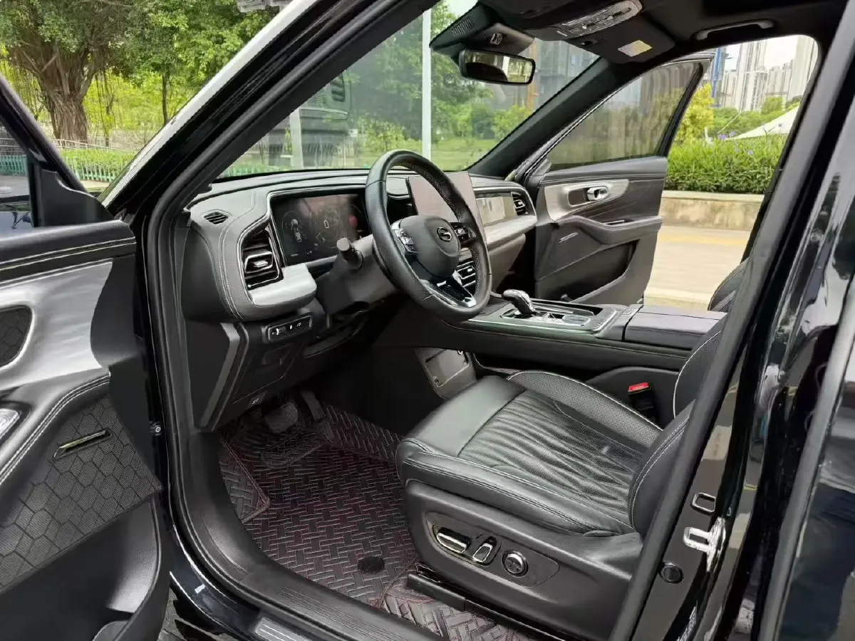 2022 GAC Trumpchi GS8 2.0T 252HP L4 8AT,autocango,china used car exporter,china ev exporter,chinese used car exporter,chinese used ev exporter