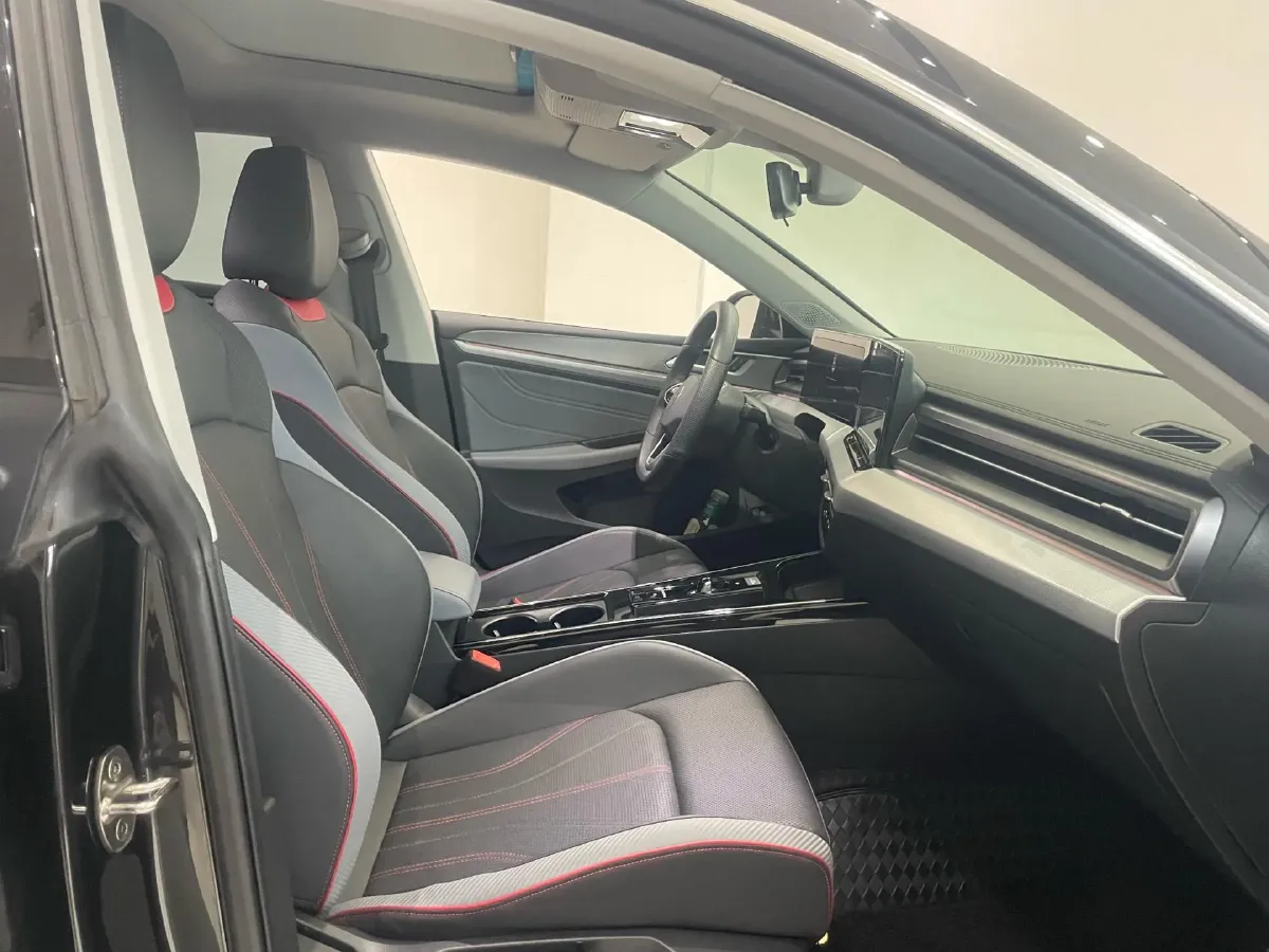 2023 Volkswagen Lamando 1.4T 150HP L4 7DCT,autocango,china used car exporter,china ev exporter,chinese used car exporter,chinese used ev exporter