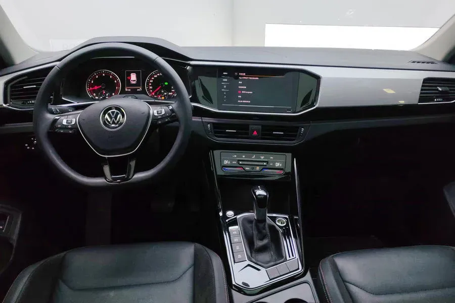 2021 Volkswagen Tayron 2.0T 186HP L4 7DCT,autocango,china used car exporter,china ev exporter,chinese used car exporter,chinese used ev exporter