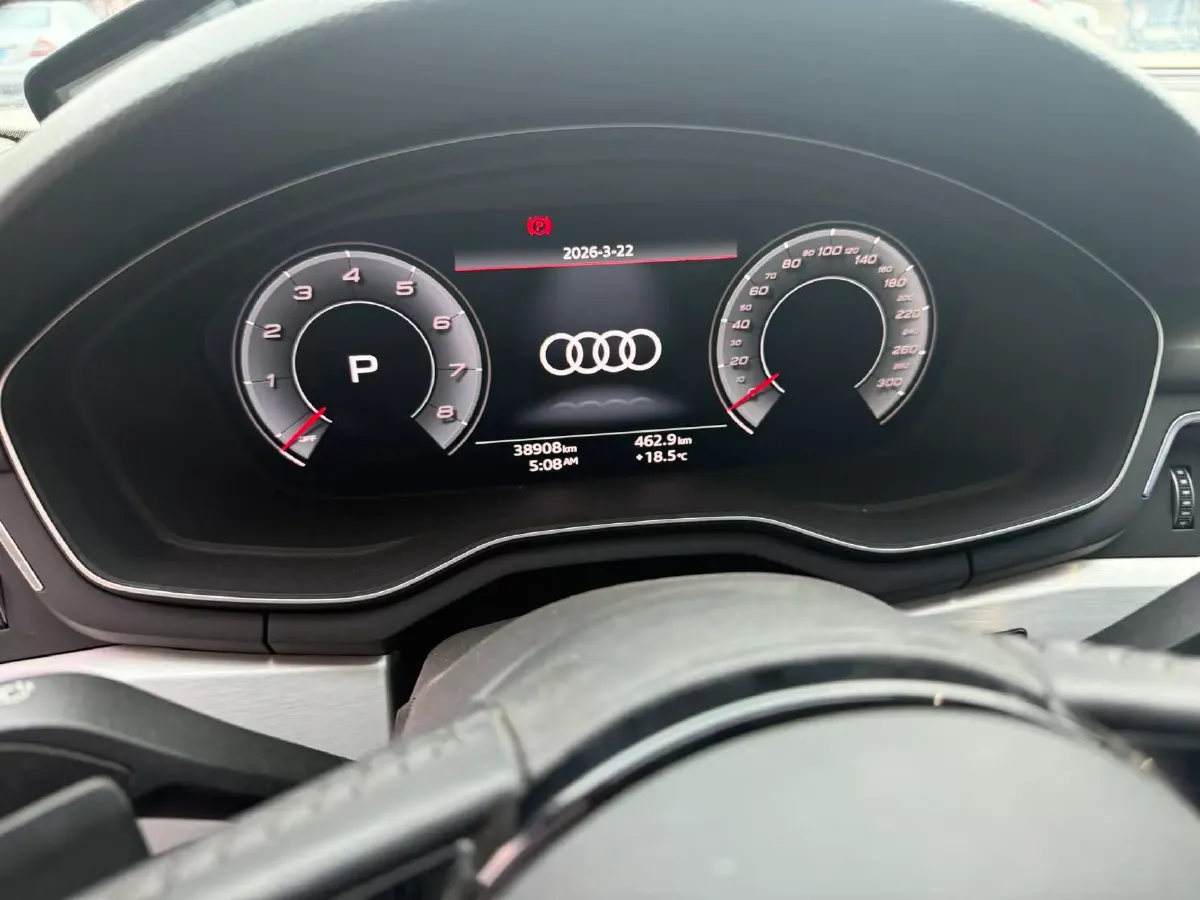 2020 Audi A4L 2.0T 190HP L4 7DCT,autocango,china used car exporter,china ev exporter,chinese used car exporter,chinese used ev exporter