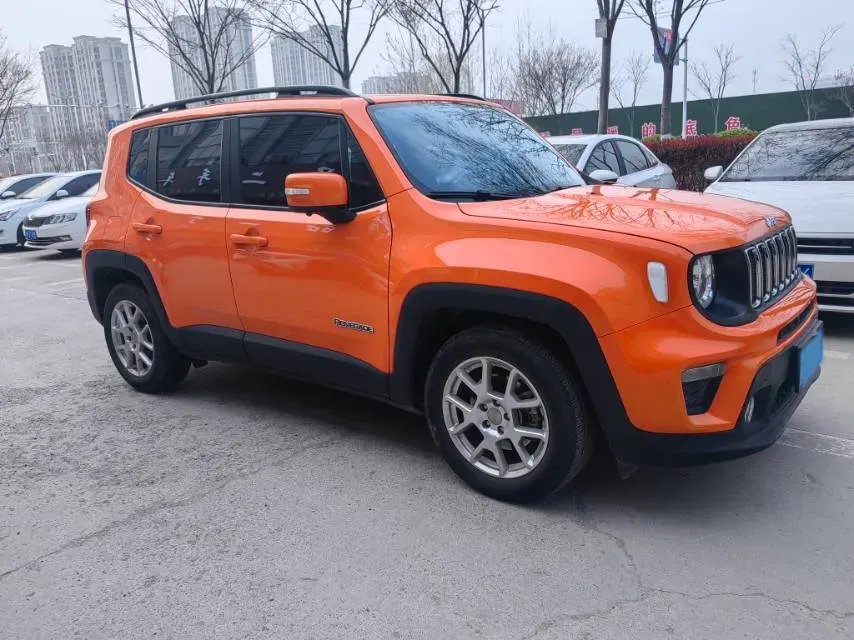 2019 Jeep Renegade 1.3T 173HP L4 7DCT,autocango,china used car exporter,china ev exporter,chinese used car exporter,chinese used ev exporter