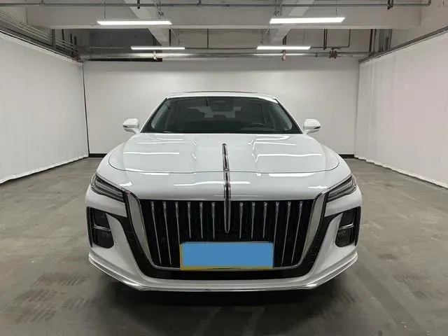 2023 HongQi H5 2.0T 224HP L4 8AT,autocango,china used car exporter,china ev exporter,chinese used car exporter,chinese used ev exporter