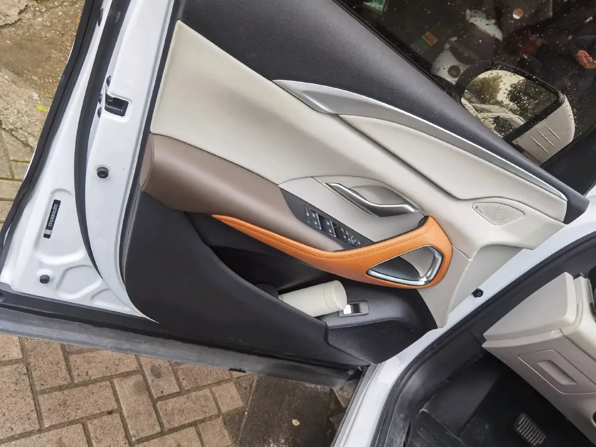 2022 Geely JiaJi 1.5T 177HP L3 7DCT PHEV 15.5KWH,autocango,china used car exporter,china ev exporter,chinese used car exporter,chinese used ev exporter