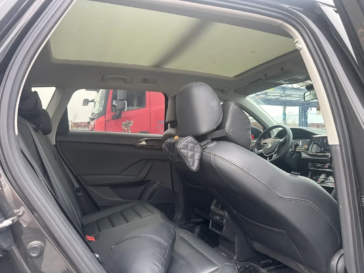 2022 Volkswagen Tayron 2.0T 186HP L4 7DCT,autocango,china used car exporter,china ev exporter,chinese used car exporter,chinese used ev exporter