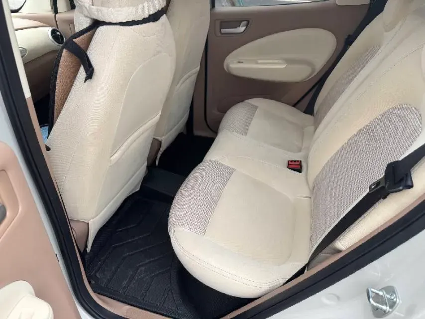 2025 WuLing HongGuang MINI EV BEV 16.2KWH,autocango,china used car exporter,china ev exporter,chinese used car exporter,chinese used ev exporter