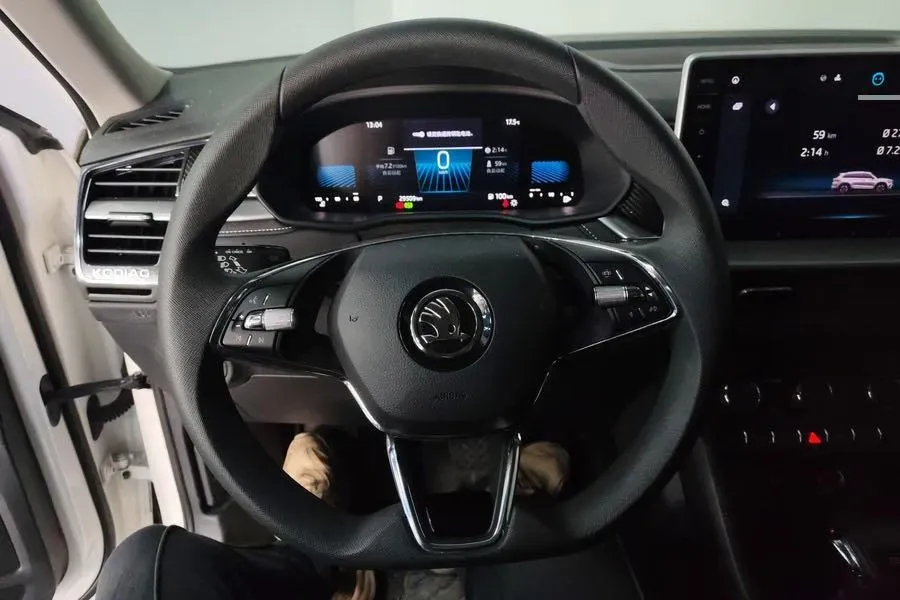 2025 Skoda Kodiak 2.0T 186HP L4 7DCT,autocango,china used car exporter,china ev exporter,chinese used car exporter,chinese used ev exporter