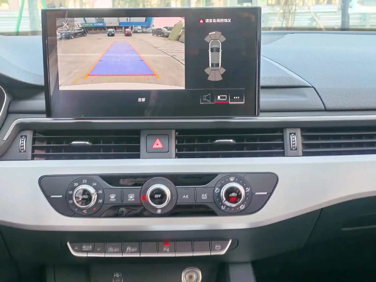 2022 Audi A4L 2.0T 190HP L4 7DCT,autocango,china used car exporter,china ev exporter,chinese used car exporter,chinese used ev exporter