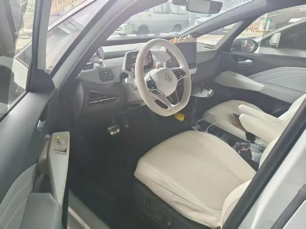 2024 Volkswagen ID.3 BEV 52.8KWH,autocango,china used car exporter,china ev exporter,chinese used car exporter,chinese used ev exporter