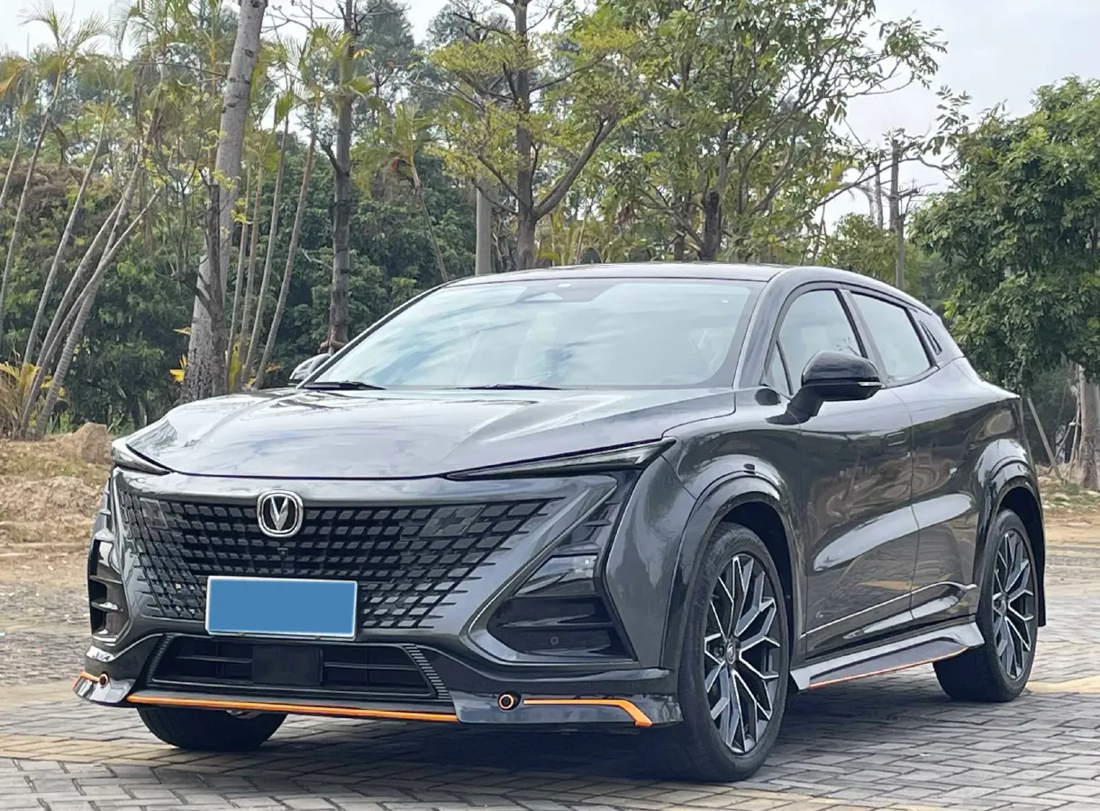 2022 ChangAn UNI-T 1.5T 188HP L4 7DCT,autocango,china used car exporter,china ev exporter,chinese used car exporter,chinese used ev exporter