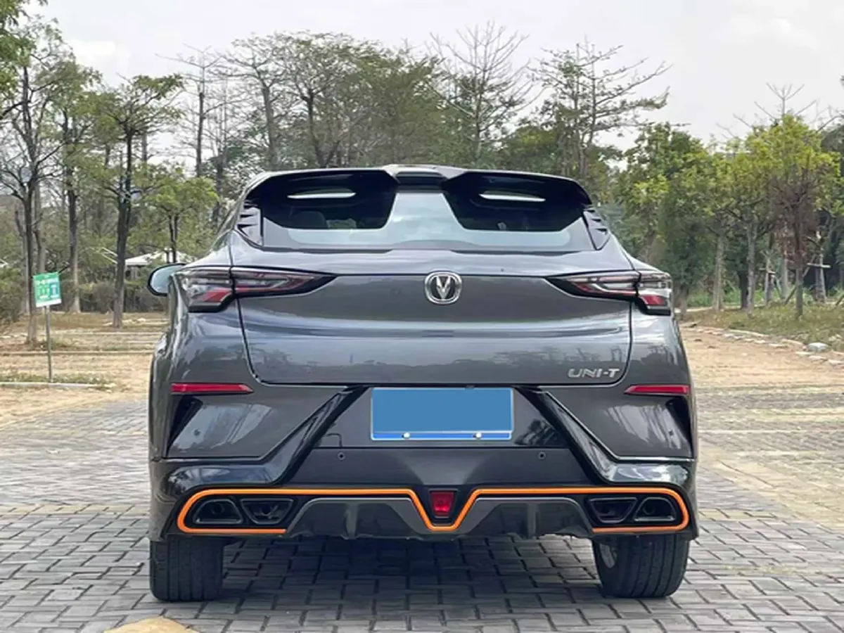 2022 ChangAn UNI-T 1.5T 188HP L4 7DCT,autocango,china used car exporter,china ev exporter,chinese used car exporter,chinese used ev exporter