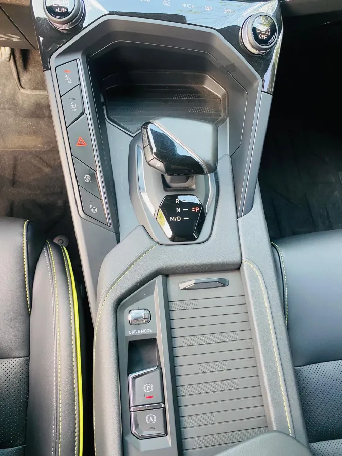 2023 LYNK&CO 06 1.5T 181HP L4 7DCT,autocango,china used car exporter,china ev exporter,chinese used car exporter,chinese used ev exporter