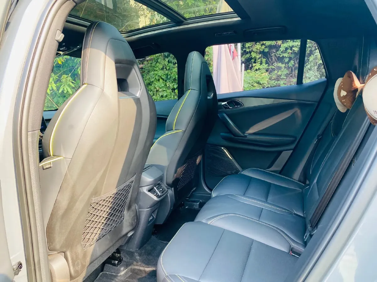 2023 LYNK&CO 06 1.5T 181HP L4 7DCT,autocango,china used car exporter,china ev exporter,chinese used car exporter,chinese used ev exporter