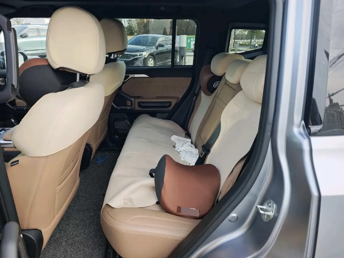 2023 Jetour Traveller 2.0T 254HP L4 7DCT,autocango,china used car exporter,china ev exporter,chinese used car exporter,chinese used ev exporter