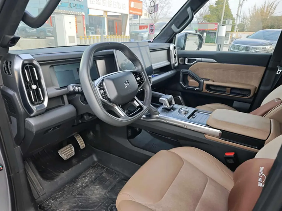 2023 Jetour Traveller 2.0T 254HP L4 7DCT,autocango,china used car exporter,china ev exporter,chinese used car exporter,chinese used ev exporter