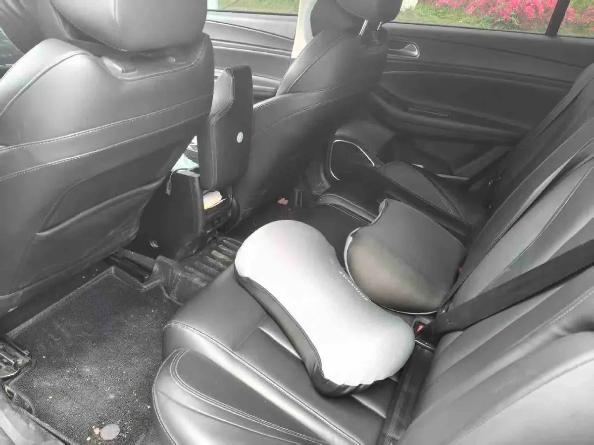 2021 Chery Arrizo 5 Plus 1.5L 116HP L4 5MT,autocango,china used car exporter,china ev exporter,chinese used car exporter,chinese used ev exporter