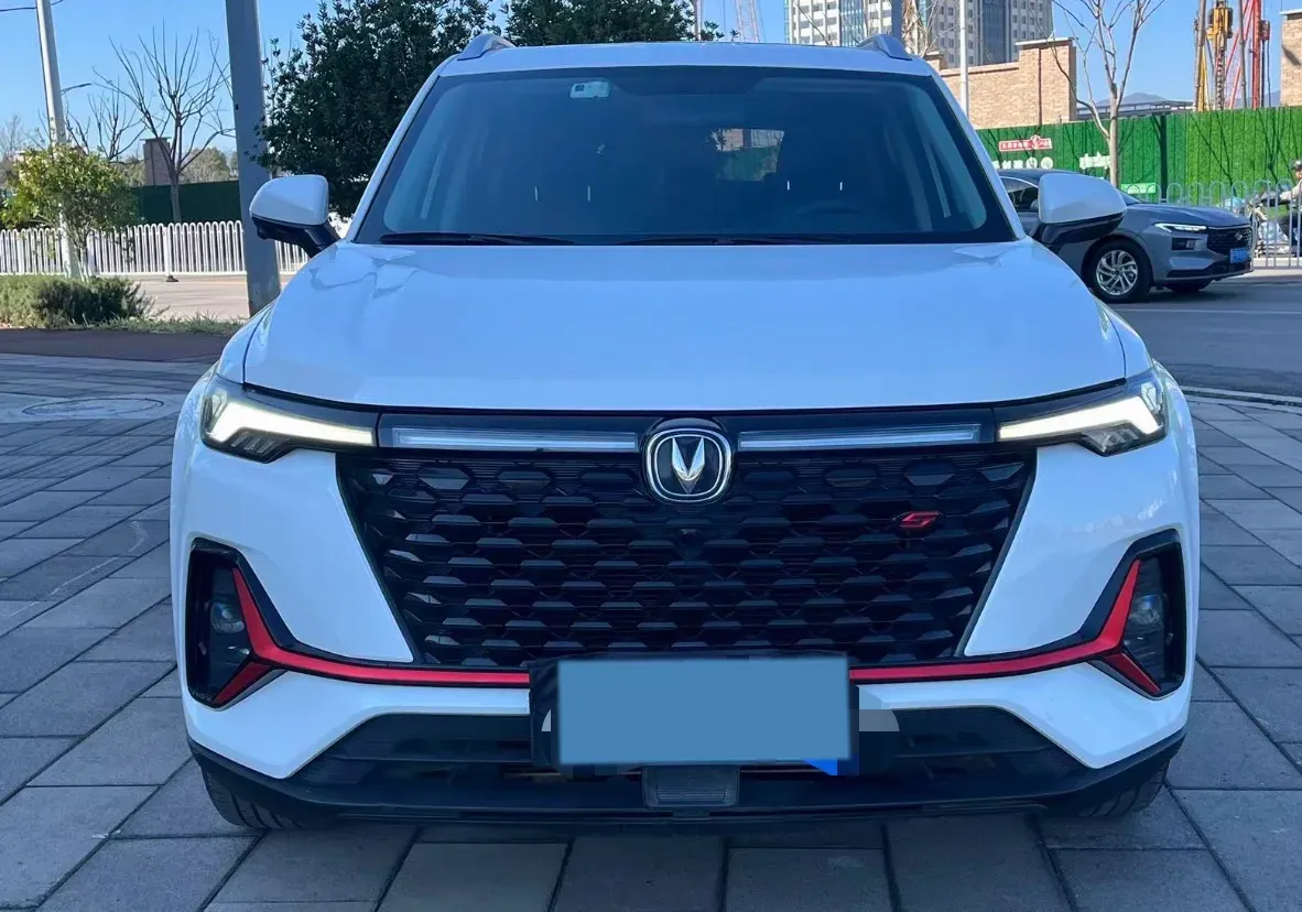 2021 ChangAn CS35 Plus 1.4T 160HP L4 7DCT,autocango,china used car exporter,china ev exporter,chinese used car exporter,chinese used ev exporter