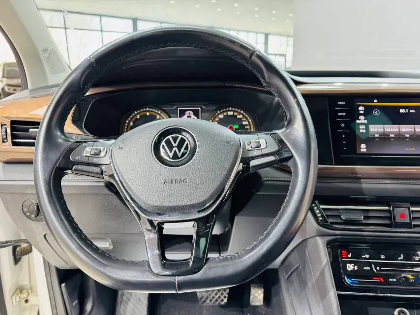 2021 Volkswagen Tharu 1.4T 150HP L4 7DCT,autocango,china used car exporter,china ev exporter,chinese used car exporter,chinese used ev exporter