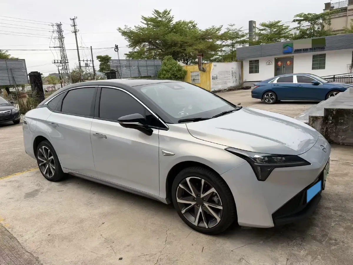 2022 ChangAn Oshan Z6 1.5T 170HP L4 6TCT PHEV 28.4KWH,autocango,china used car exporter,china ev exporter,chinese used car exporter,chinese used ev exporter