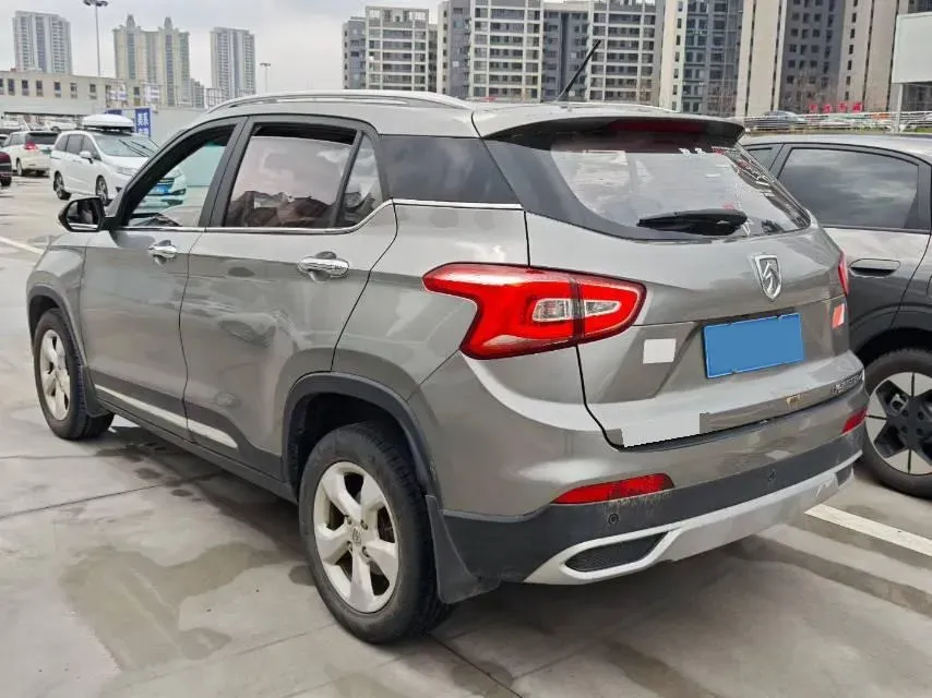 2017 BaoJun 310W 1.5L 105HP L4 6MT,autocango,china used car exporter,china ev exporter,chinese used car exporter,chinese used ev exporter