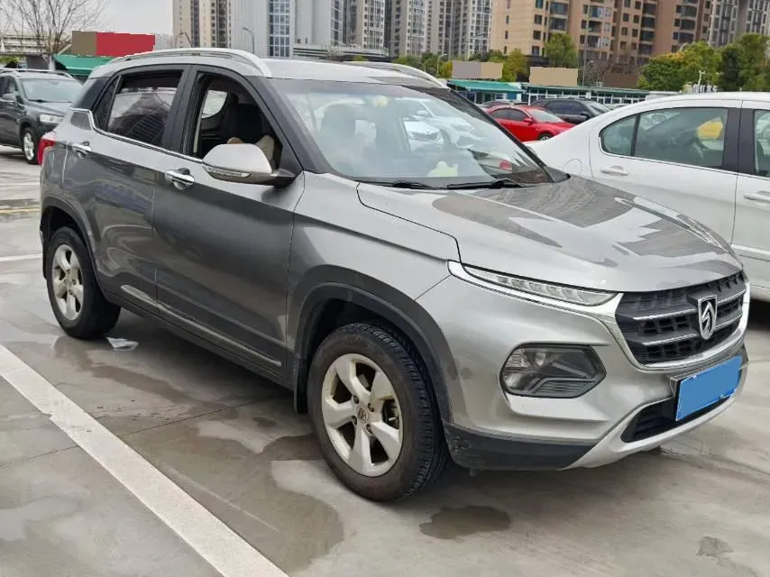 2017 BaoJun 310W 1.5L 105HP L4 6MT,autocango,china used car exporter,china ev exporter,chinese used car exporter,chinese used ev exporter