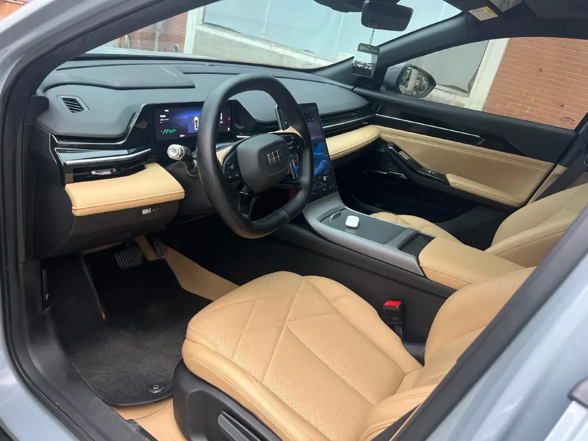 2023 Geely Galaxy L6 1.5T 163HP L4 3DHT PHEV,autocango,china used car exporter,china ev exporter,chinese used car exporter,chinese used ev exporter