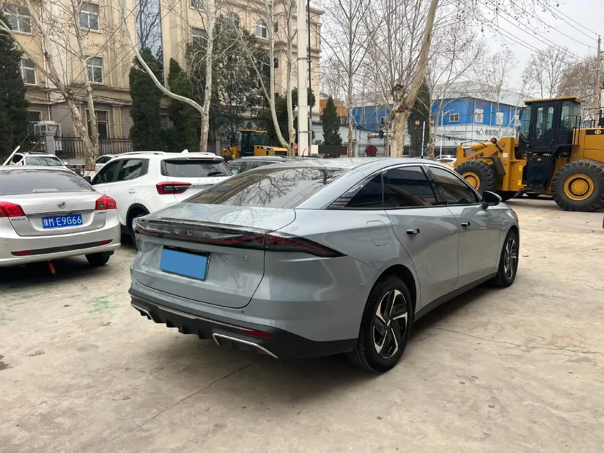 2023 Geely Galaxy L6 1.5T 163HP L4 3DHT PHEV,autocango,china used car exporter,china ev exporter,chinese used car exporter,chinese used ev exporter