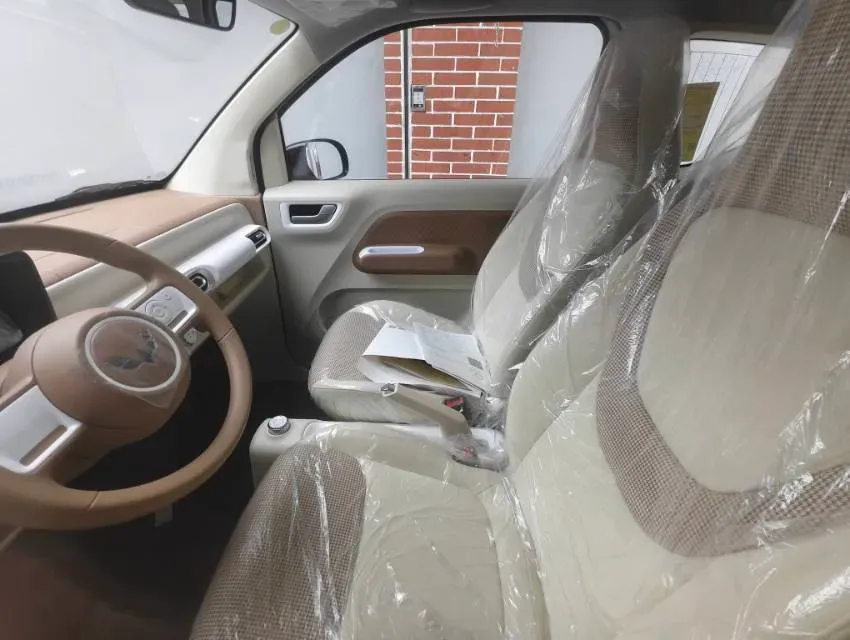 2024 WuLing HongGuang MINI EV BEV 17.3KWH,autocango,china used car exporter,china ev exporter,chinese used car exporter,chinese used ev exporter