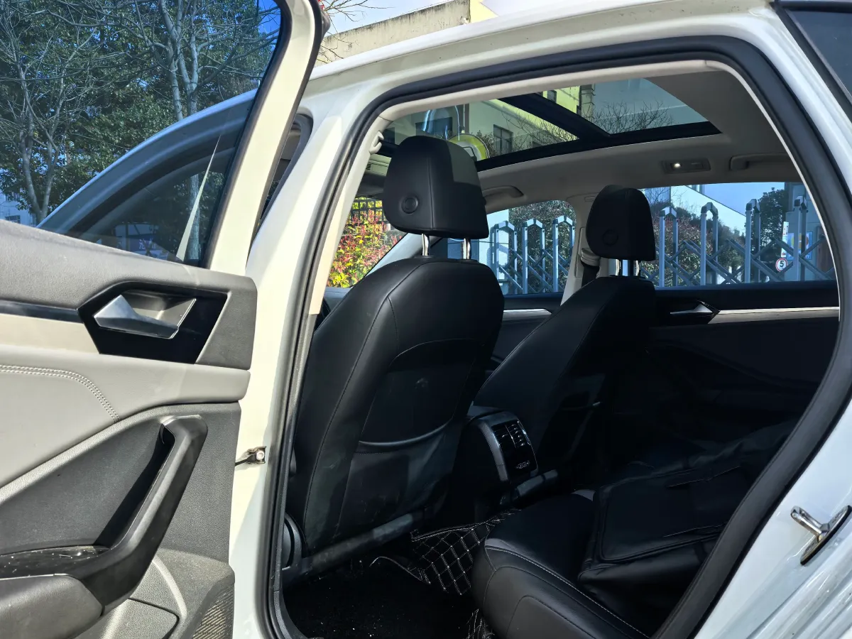 2021 Volkswagen Sagitar 1.4T 150HP L4 7DCT,autocango,china used car exporter,china ev exporter,chinese used car exporter,chinese used ev exporter