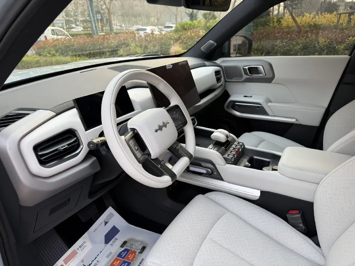 2025 FangChengBao Tai 3 BEV,autocango,china used car exporter,china ev exporter,chinese used car exporter,chinese used ev exporter