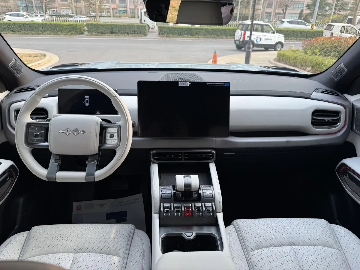 2025 FangChengBao Tai 3 BEV,autocango,china used car exporter,china ev exporter,chinese used car exporter,chinese used ev exporter