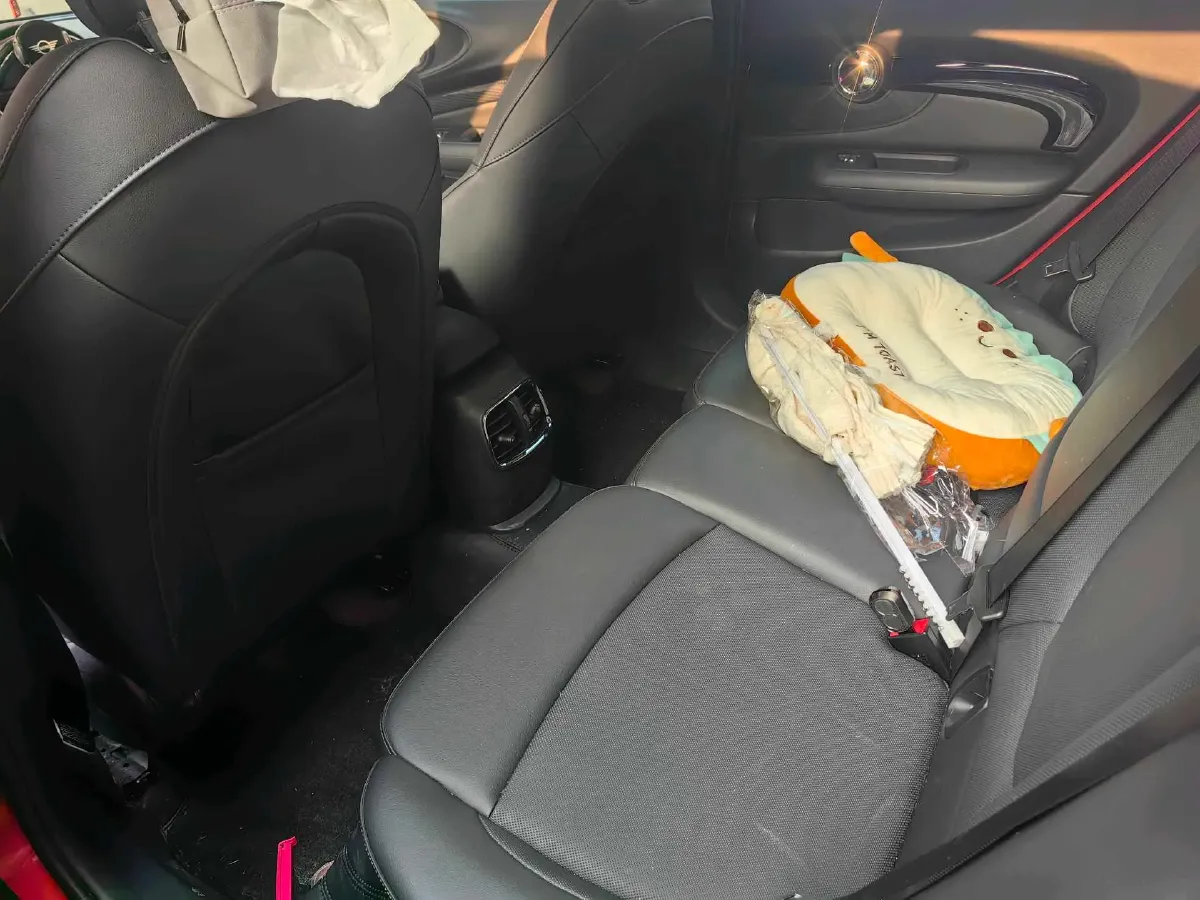 2021 MINI CLUBMAN 1.5T 136HP L3 7DCT,autocango,china used car exporter,china ev exporter,chinese used car exporter,chinese used ev exporter