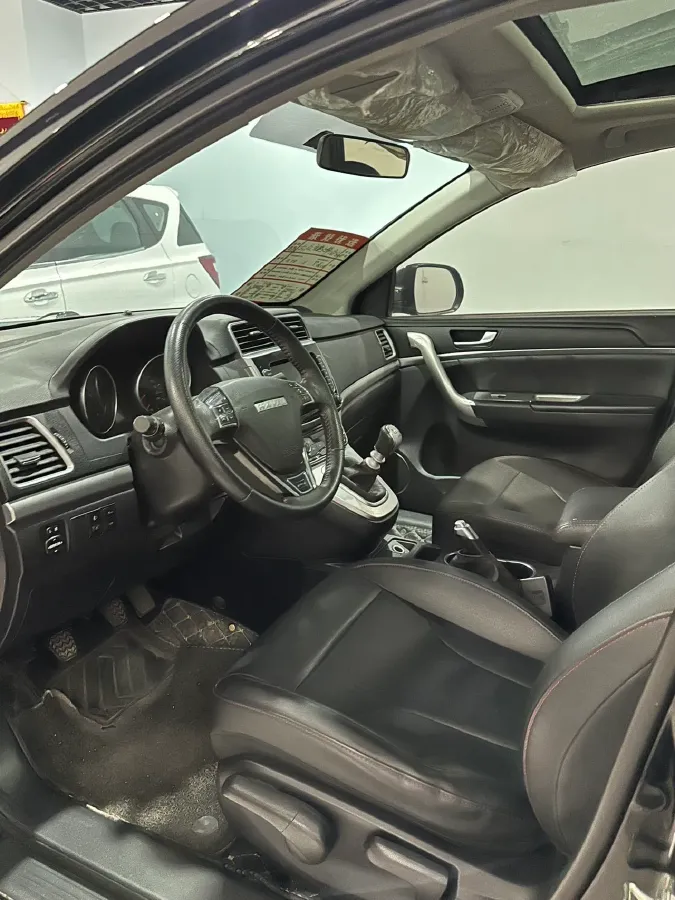 2019 Haval M6 1.5T 150HP L4 6MT,autocango,china used car exporter,china ev exporter,chinese used car exporter,chinese used ev exporter