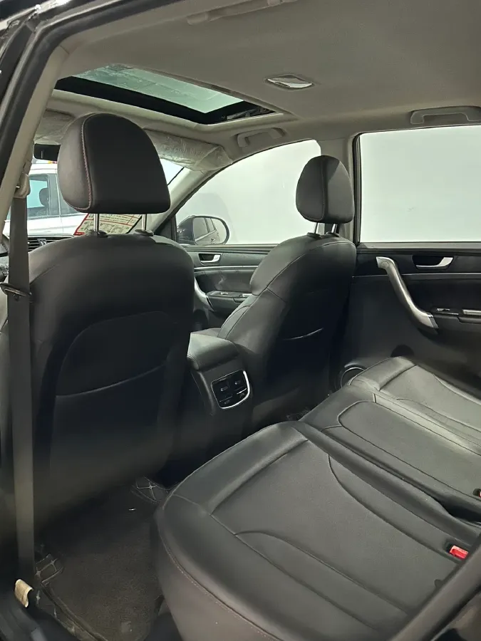 2019 Haval M6 1.5T 150HP L4 6MT,autocango,china used car exporter,china ev exporter,chinese used car exporter,chinese used ev exporter