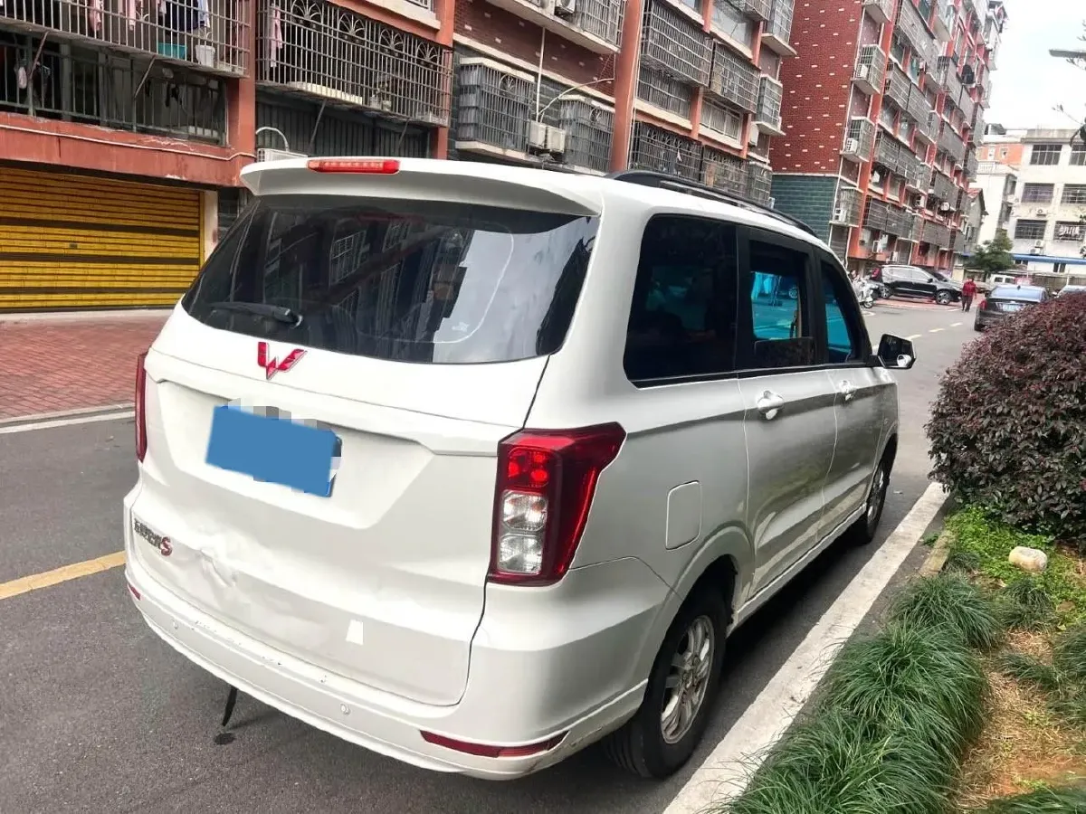 2021 WuLing RongGuang New Truck 1.5L 99HP L4 5MT,autocango,china used car exporter,china ev exporter,chinese used car exporter,chinese used ev exporter