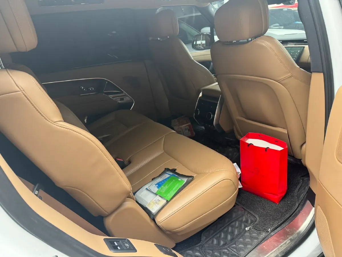 2023 Land Rover Range Rover 3.0T 400HP L6 8AT,autocango,china used car exporter,china ev exporter,chinese used car exporter,chinese used ev exporter