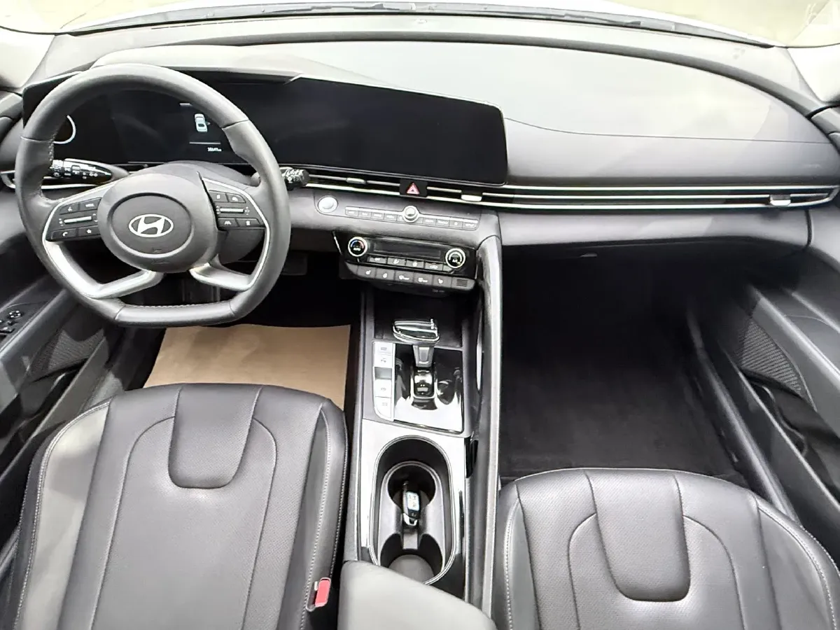 2023 Hyundai Elantra 1.5L 115HP L4 CVT,autocango,china used car exporter,china ev exporter,chinese used car exporter,chinese used ev exporter