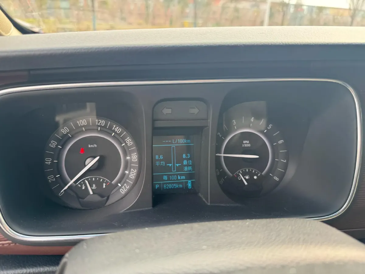 2018 Buick GL8 2.0T 260HP L4 6AT,autocango,china used car exporter,china ev exporter,chinese used car exporter,chinese used ev exporter