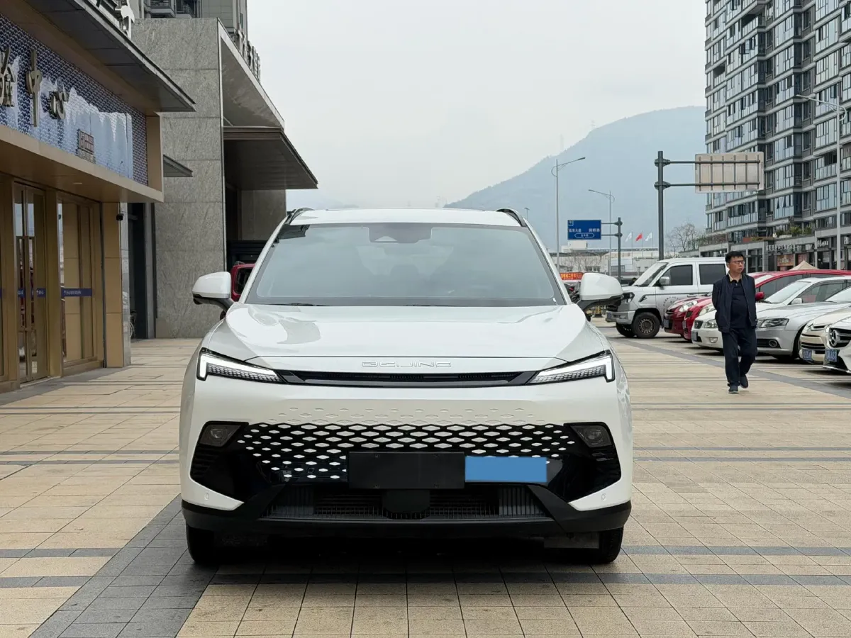2022 BeiJing Auto Rubik 1.5T 188HP L4 7DCT,autocango,china used car exporter,china ev exporter,chinese used car exporter,chinese used ev exporter