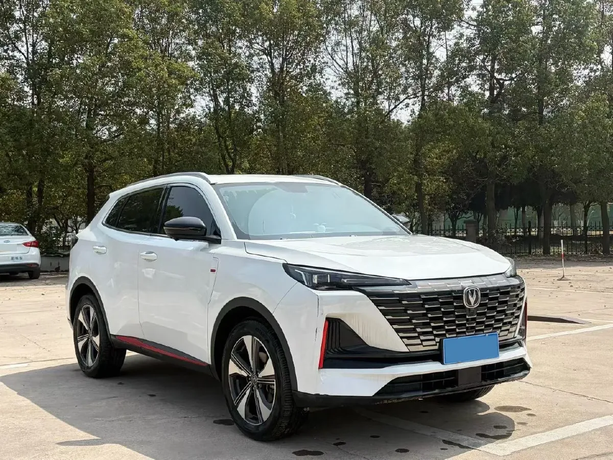 2022 ChangAn Oshan X7 Plus 1.5T 188HP L4 7DCT,autocango,china used car exporter,china ev exporter,chinese used car exporter,chinese used ev exporter