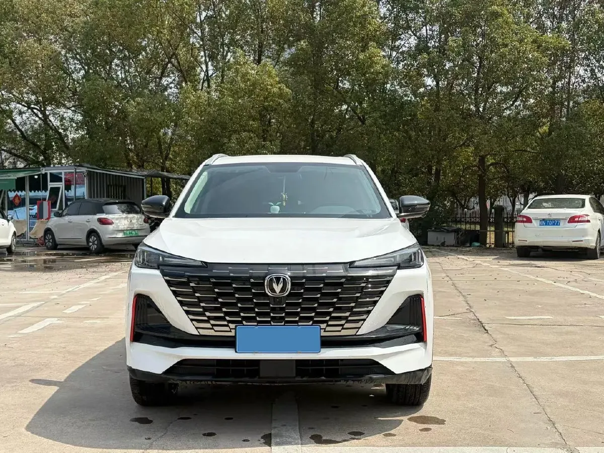 2022 ChangAn Oshan X7 Plus 1.5T 188HP L4 7DCT,autocango,china used car exporter,china ev exporter,chinese used car exporter,chinese used ev exporter