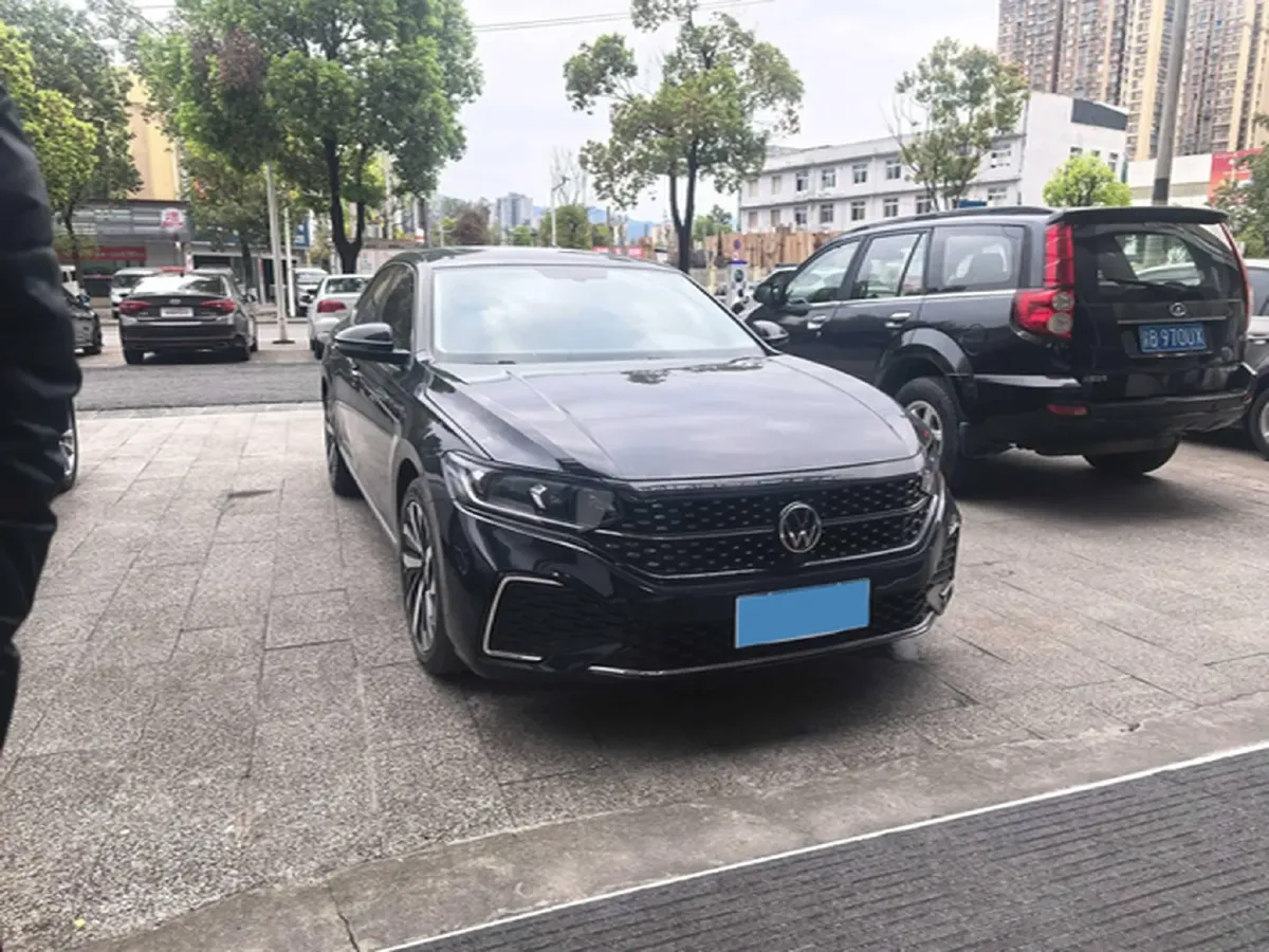 2022 Skoda Kodiak GT 2.0T 186HP L4 7DCT,autocango,china used car exporter,china ev exporter,chinese used car exporter,chinese used ev exporter