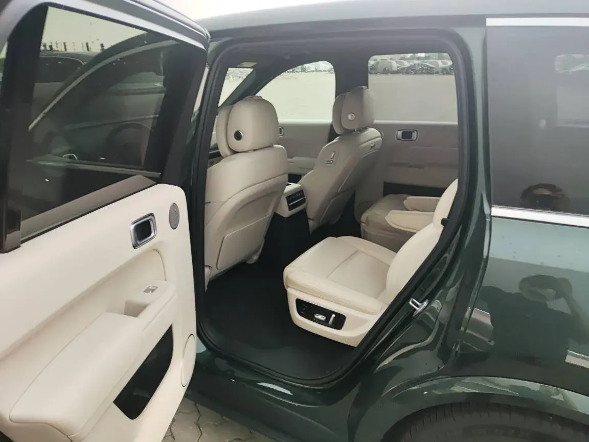2022 Li L9 Range Extended 154HP REEV 42.6KWH,autocango,china used car exporter,china ev exporter,chinese used car exporter,chinese used ev exporter