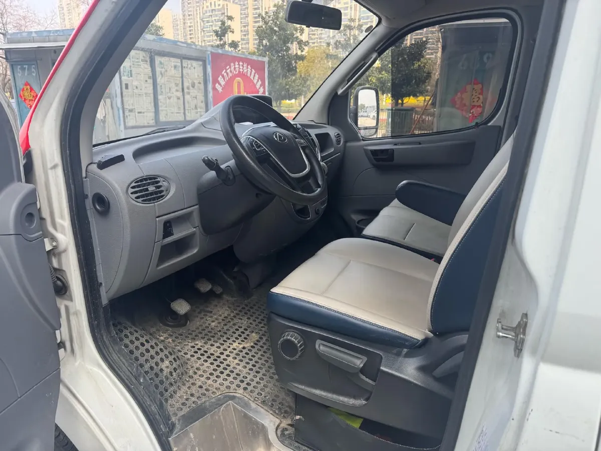 2019 JAC T8 2.0T 190HP L4 6MT,autocango,china used car exporter,china ev exporter,chinese used car exporter,chinese used ev exporter